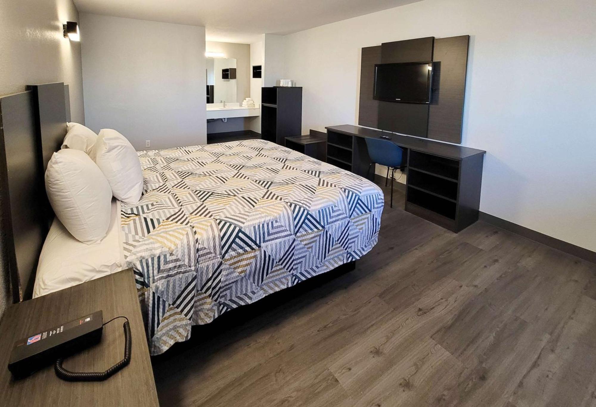 Motel 6 Wichita Ks South I35 Екстериор снимка