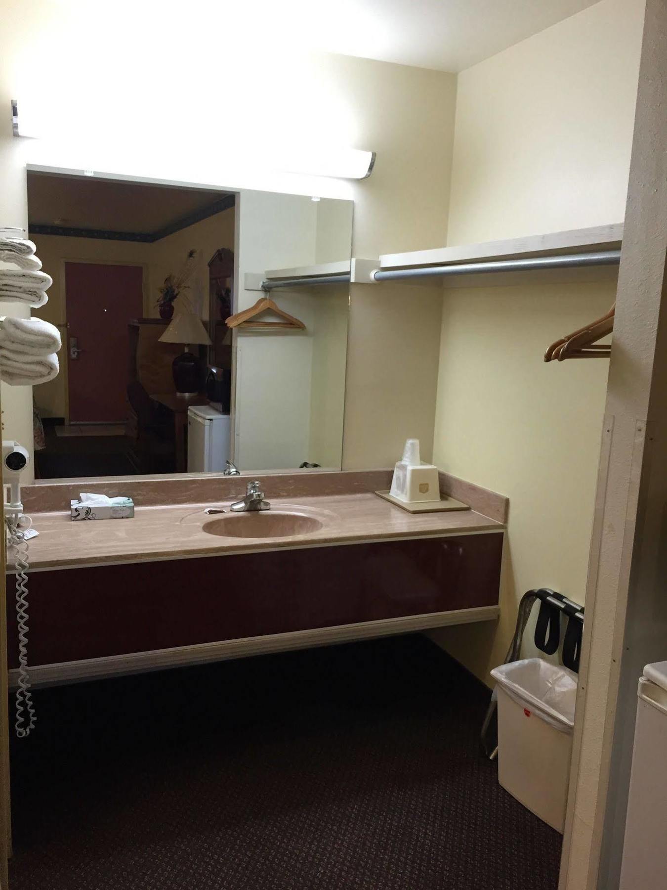Motel 6 Wichita Ks South I35 Екстериор снимка